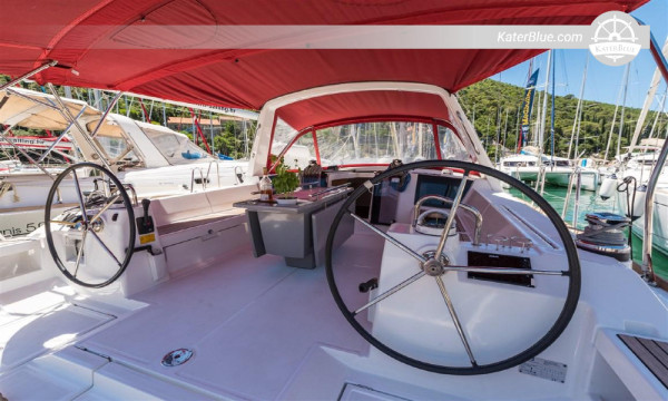 Barca a vela Beneteau Oceanis 45, anno di costruzione 2015, in vendita a Pomer, Croazia.