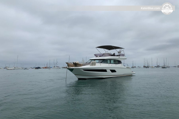 Crociera al tramonto di 4 ore all'isola di Contadora a bordo del Prestige 420 con partenza da Marina Flamenco, Panama.