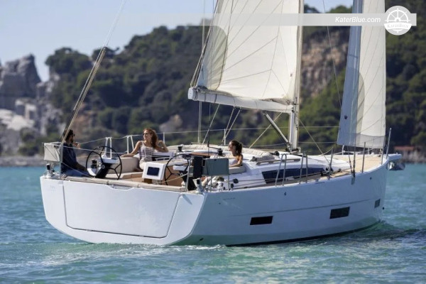 7-Night Bareboat Sailing Charter: Stari Trogir Bay, Žirje, Kornati & Skradin