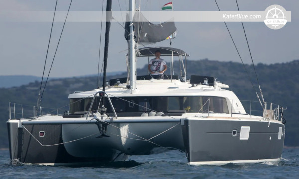 Catamarano Lagoon 440 del 2009 in vendita a Trogir, Croazia.