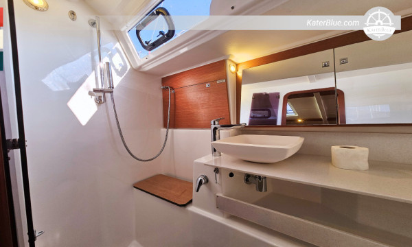 7-Night Bareboat Sailing Adventure: Marina Kaštela to Brač, Hvar & Hidden Bays