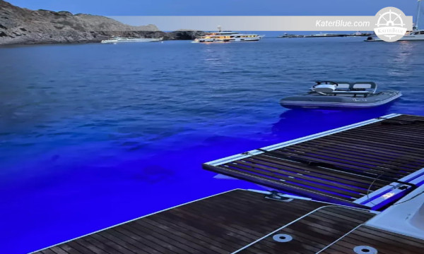 رحلة بحرية أسبوعية نشطة في سردينيا - تتضمن المشي لمسافات طويلة والرياضات المائية على متن لاجون 46
