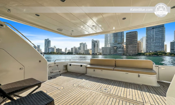 3-Hour Cartagena Bay Sunset Charter aboard Viking Cruiser 68