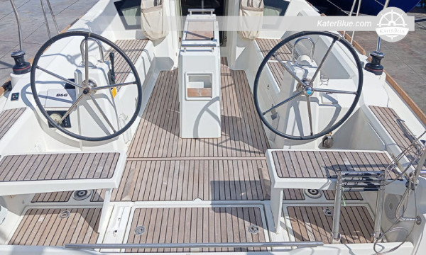 2019 Beneteau Oceanis 38.1 للبيع تاراغونا إسبانيا