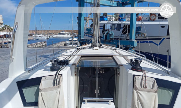 2019 Beneteau Oceanis 38.1 للبيع تاراغونا إسبانيا