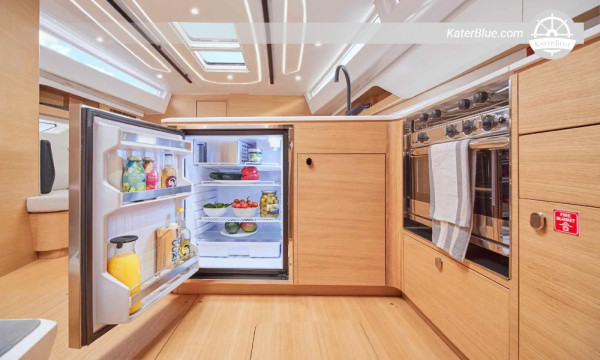 Sale Brand New Elan E6 – Performance & Luxury Combined in Pirovac, Croatia