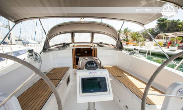 Barca a vela Bavaria Cruiser 41 del 2017 in vendita a Trogir, Croazia.