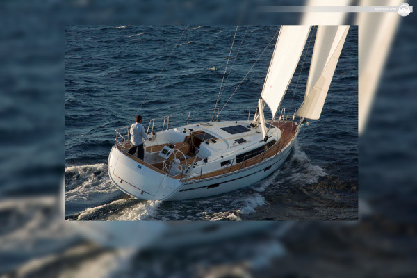Itinerario di serenità costiera: noleggio barca a vela senza equipaggio per 7 notti da Gouvia a Benitses, Petriti, Mourtos, Parga, Paxos e ritorno.