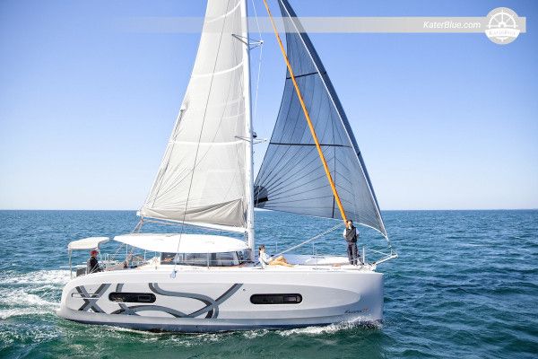 Crociera alle Isole Baleari – Da Barcellona a Ibiza a bordo del catamarano Excess 11
