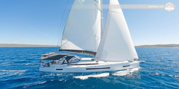 Vacanza in famiglia alle Isole Ionie: noleggio di barca a vela senza equipaggio per 7 notti con partenza dal porto turistico di Gouvia, con brevi navigazioni e baie sicure.