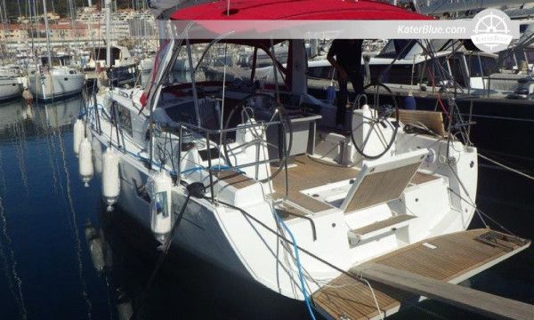 Beneteau Oceanis 41.1, Baujahr 2016 – 3 Kabinen, Bugstrahlruder, Solaranlage, Klimaanlage, kürzlich modernisiert