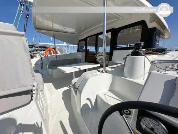 Itinerario settimanale di navigazione tra isole e costa a bordo di Excess 11 con partenza da Barcellona.