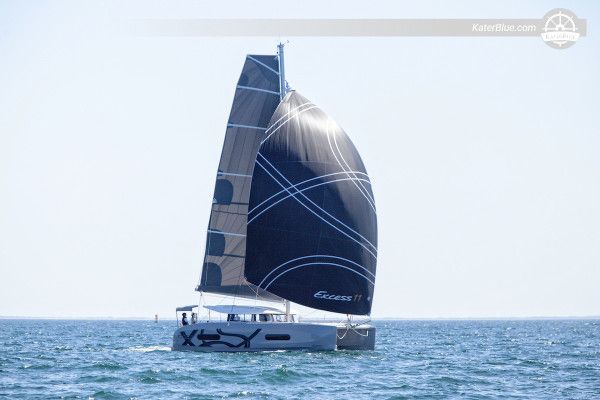 Crociera costiera nel Mediterraneo da Barcellona a bordo del catamarano Excess 11