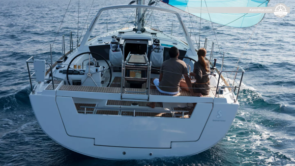 Skippered Sailing Yacht-Beneteau 41 Daily Charters from Saranda-Port, Albania