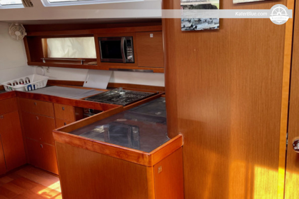 Weekly Bareboat Charter along Gulf of Tigullio & Ligurian Riviera