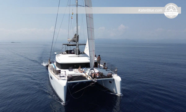Lagoon 52F, 2015 for Sale - 15.86m Catamaran, 4 Cabins, Bocas del Toro, Panama