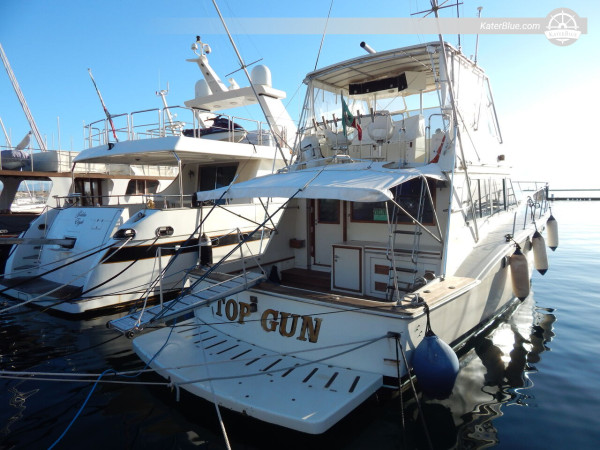 Hatteras Convertible 50 Motor Yacht for Sale – 1981 Build, Refit 2018 – 15.47m, 3 Cabins, 2 Heads, Sardinia, Italy