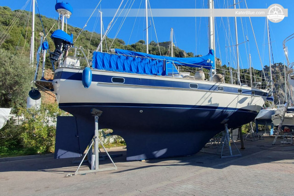 Hallberg-Rassy H-R 38 Sailing Yacht for Sale – 1979 Build – 11.57m, 2 Cabins, VAT Paid, Sardinia, Italy