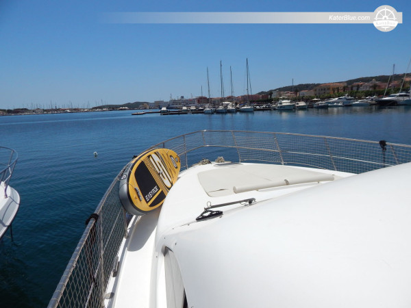 Carnevali 160 Fly Motor Yacht for Sale – 2006 Build – 16.06m, 3 Cabins, Flybridge, VAT Paid, Sardinia, Italy