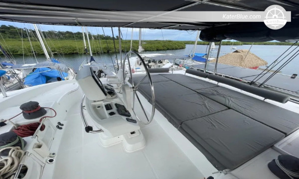 Lagoon 52F, 2015 for Sale - 15.86m Catamaran, 4 Cabins, Bocas del Toro, Panama