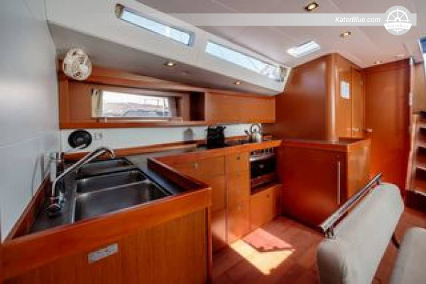 Weekly Bareboat Charter along Gulf of Tigullio & Ligurian Riviera