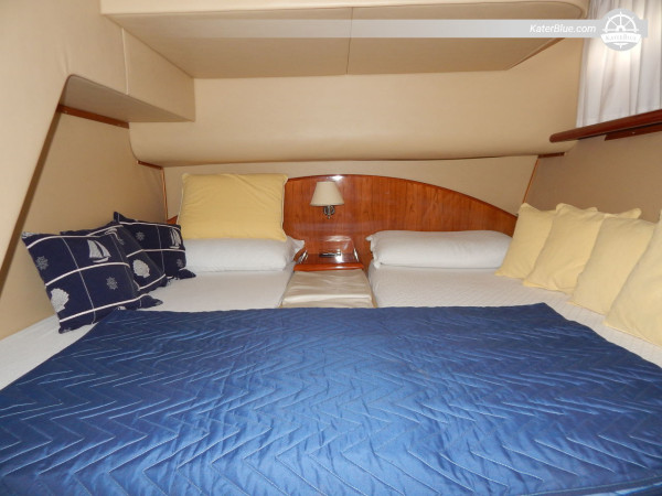 Carnevali 160 Fly Motor Yacht for Sale – 2006 Build – 16.06m, 3 Cabins, Flybridge, VAT Paid, Sardinia, Italy
