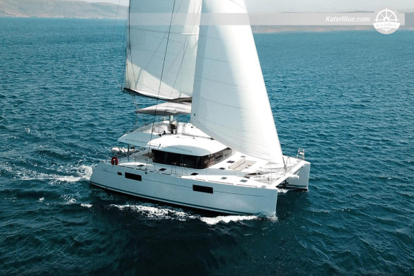 Lagoon 560 S2, 2014 for Sale - 17.07m Catamaran, 5+2 Cabins, Alimos Greece