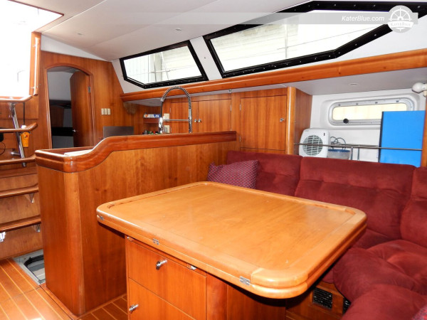 Oyster 42 Sailing Yacht for Sale – 1999 Build – 12.98m, 2 Cabins, VAT Paid, Sardinia, Italy