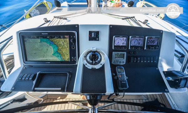 Lagoon 560 S2, 2014 for Sale - 17.07m Catamaran, 5+2 Cabins, Alimos Greece