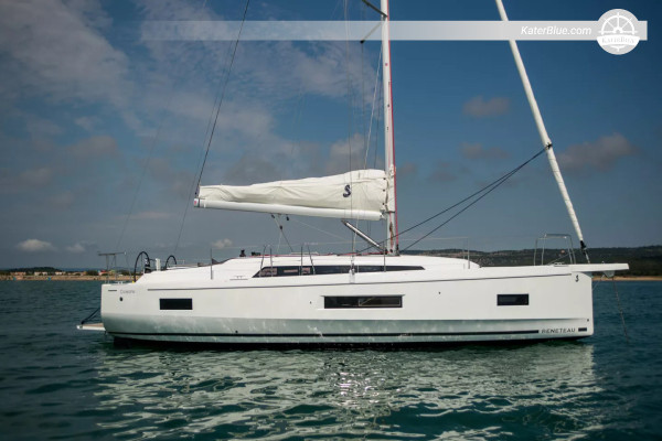 Adventure-Based 7-Day Bareboat Sailing Itinerary from Volos to Lalaria Beach, Skopelos & Peristera aboard Beneteau Oceanis 41.1