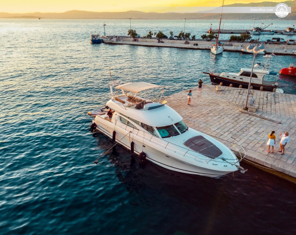 Jeanneau Prestige 46 Fly - Luxe motorjacht met bemanning te huur vanuit Split, Kroatië