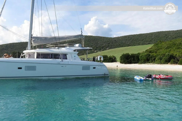 Charterboot Lagoon 421 – 7-daagse cruise van Assos naar Paxos, Corfu, Sivota en meer.