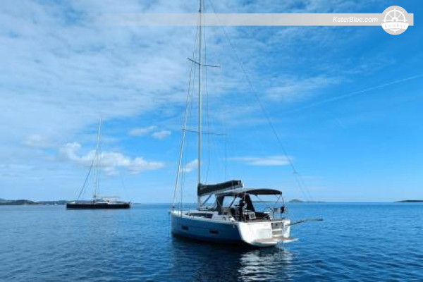 Beneteau Oceanis 41.1, 2018 til salg – 12,43m sejlbåd, 3 kahytter, Italien