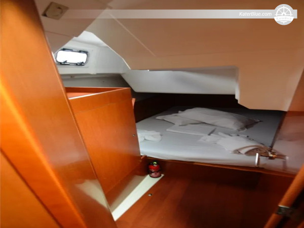 Beneteau Oceanis 38.1, 2017 til salg – 11,50m sejlbåd, 3 kahytter, Italien