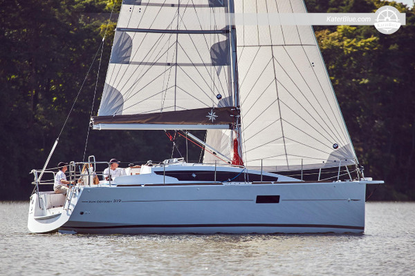 Jeanneau Sun Odyssey 319 (2019) – 9,80m sejlbåd med 2 kahytter til salg i Italien