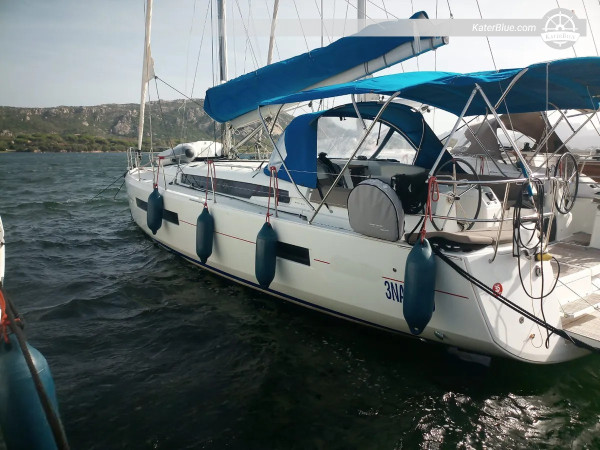 Jeanneau 2020 – 14,42m sejlbåd med 4+1 kahytter til salg i Italien