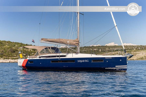 شمال كورناتي ودوجي أوتوك - ميثاق القارب العاري من بريموستين على متن سفينة Sun Odyssey 490