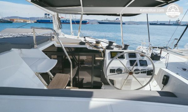 14-dages bareboat-charter til de Saroniske Øer – Athen retur