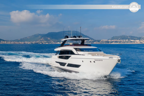 Noleggio yacht di 7 notti nelle Isole Pontine con partenza da Napoli – Ventotene, Ponza e Palmarola a bordo di un Ferretti 860