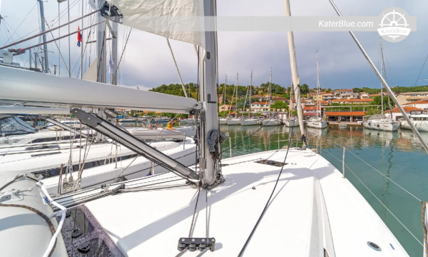 Sun Odyssey 410 (2023) till salu – 12,35m, 3 hytter, Skradin Kroatien