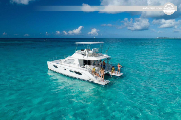 ميثاق يوم الثقافة والتراث في الجبل الأسود - طوف Leopard 40 Skippered Catamaran من تيفات إلى كوتور، بيراست، غوسبا أود سكربيلا