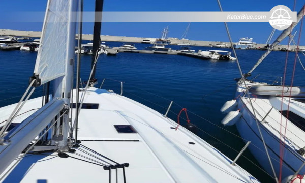 Beneteau Oceanis 40.1 (2022) for Sale in Lavrio, Greece