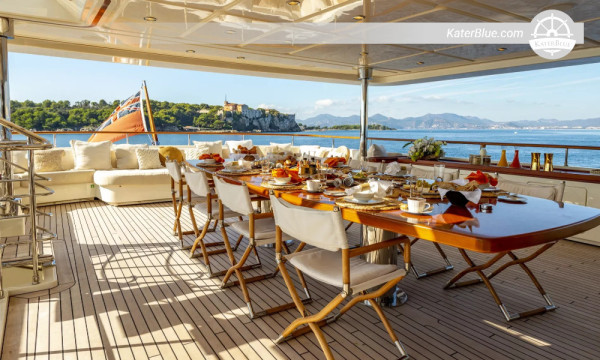 4-Hour Private Day Charter aboard CRN 150ft Superyacht from Dubai Harbour – Atlantis, Ain Dubai & Burj Al Arab