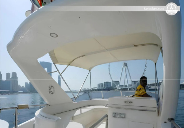 Dubai Lüks Yat Kiralama – Atlantis, Burj Al Arab ve Şık Hizmetlerle Instagram'a Layık 8 Saatlik Gezi