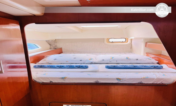 Island Escapade & Lustica Day Charter – Leopard 40 Skippered Catamaran from Tivat to Rose Village, Bigovo, Sveti Marko & Submarine Tunnels