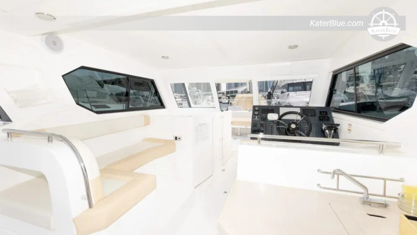 Noleggio yacht di 4-6 ore – Atlantis, Burj Al Arab e Canale di Dubai