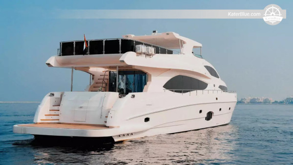 4-Hour Skippered Luxury Yacht Cruise from Dubai Harbour aboard 110ft Majesty – Marina, Atlantis & Burj Al Arab