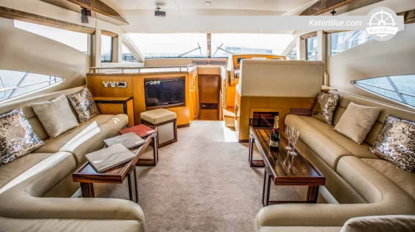 4–6 Hour Skippered Yacht Tour – Atlantis, Burj Al Arab & Dubai Canal