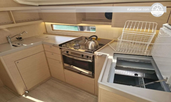 Beneteau Oceanis 40.1 (2023) for Sale in Lavrio, Greece