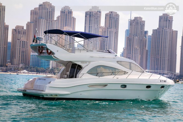 4–6 Hour Skippered Yacht Tour – Atlantis, Burj Al Arab & Dubai Canal